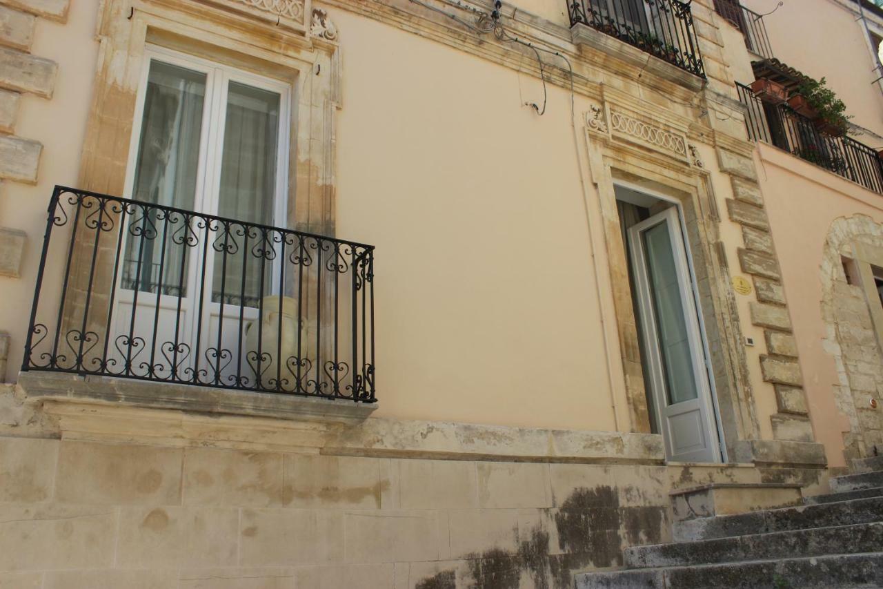 Baroni Giampiccolo Suite Ragusa Kültér fotó