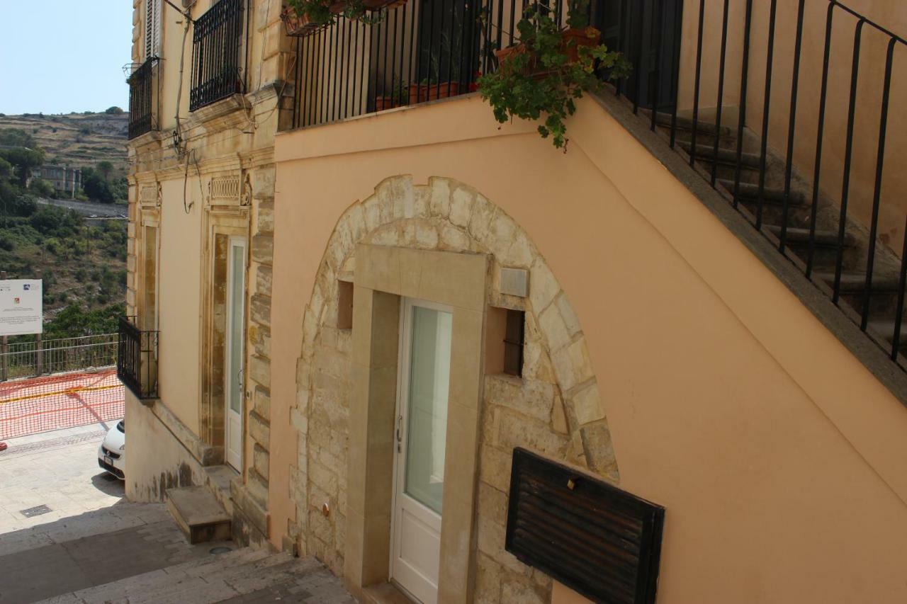Baroni Giampiccolo Suite Ragusa Kültér fotó
